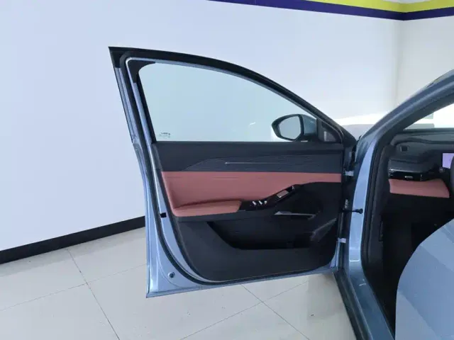 Geely Galaxy L6 — Фото автомобиля 7