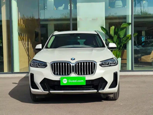 BMW X3 — Фото автомобиля 2