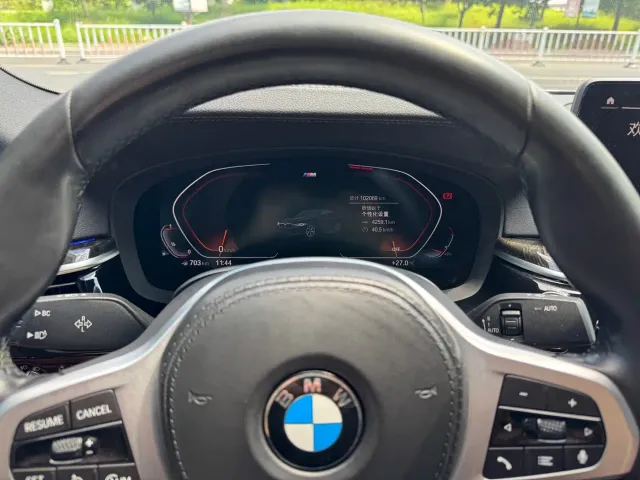 BMW 5 Series — Фото автомобиля 13
