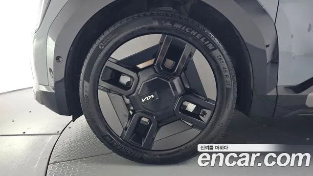 Kia EV9 — Фото автомобиля 5