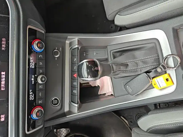 Audi Q3 — Фото автомобиля 13