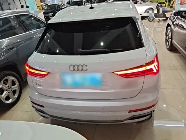 Audi Q3 — Фото автомобиля 5