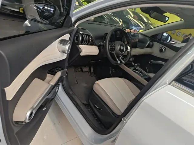 BYD Yuan PLUS — Фото автомобиля 15