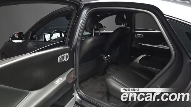 Hyundai Ioniq6 Long Range AWD — Фото автомобиля 12