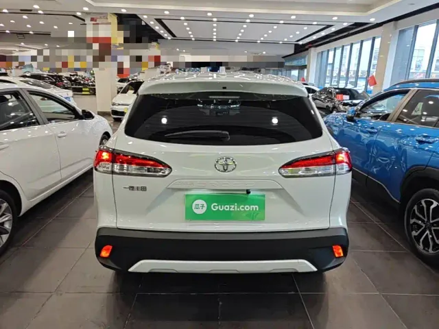Toyota Corolla Cross — Фото автомобиля 5