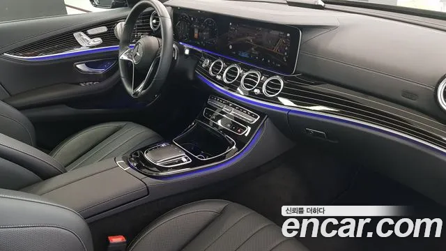 Mercedes-Benz E-Class — Фото автомобиля 9
