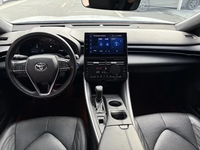 Toyota Avalon — Фото автомобиля 8