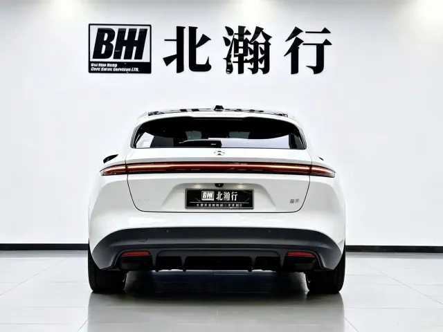 Nio ET5 Touring — Фото автомобиля 5