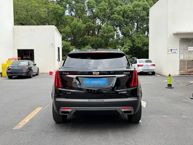Cadillac XT5 — Фото автомобиля 8
