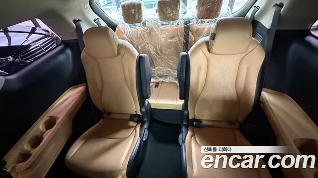 Kia Carnival 4th Gen — Фото автомобиля 20