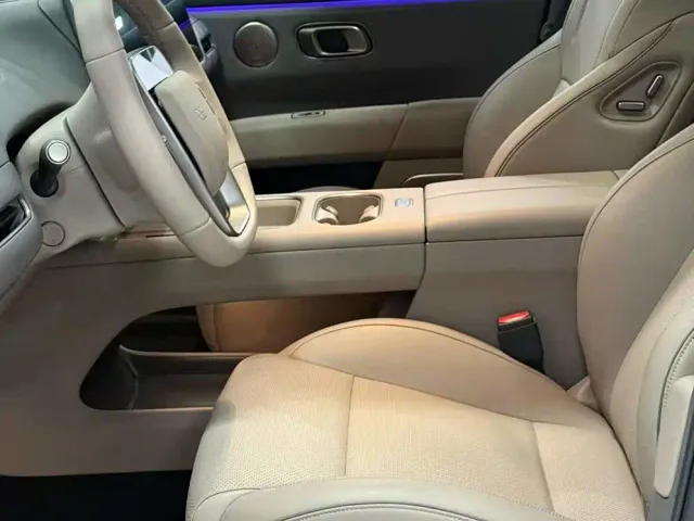 Li Auto i6 — Фото автомобиля 6