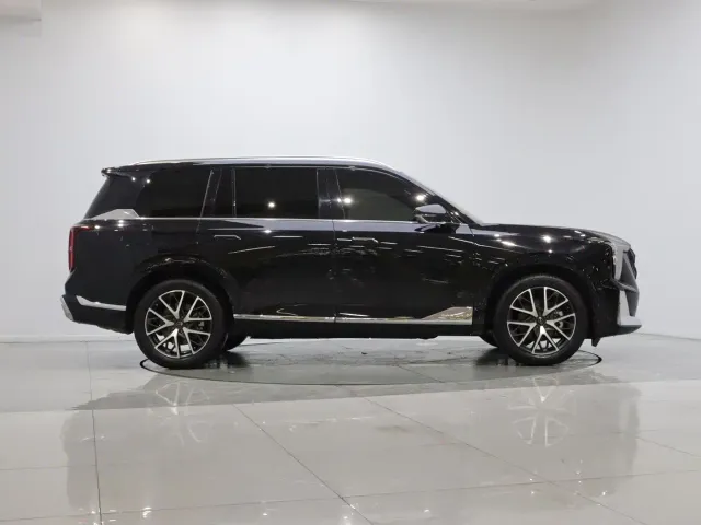 GAC Trumpchi GS8 — Фото автомобиля 8