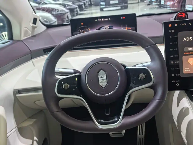 Luxeed R7 — Фото автомобиля 6