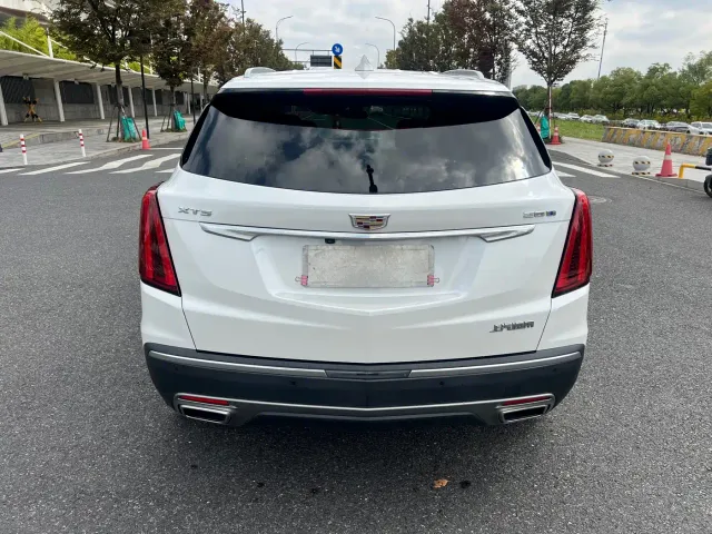 Cadillac XT5 — Фото автомобиля 5