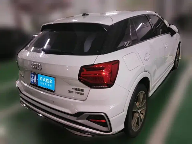 Audi Q2L — Фото автомобиля 2