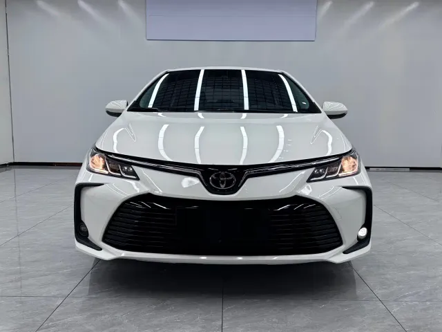 Toyota Corolla — Фото автомобиля 2