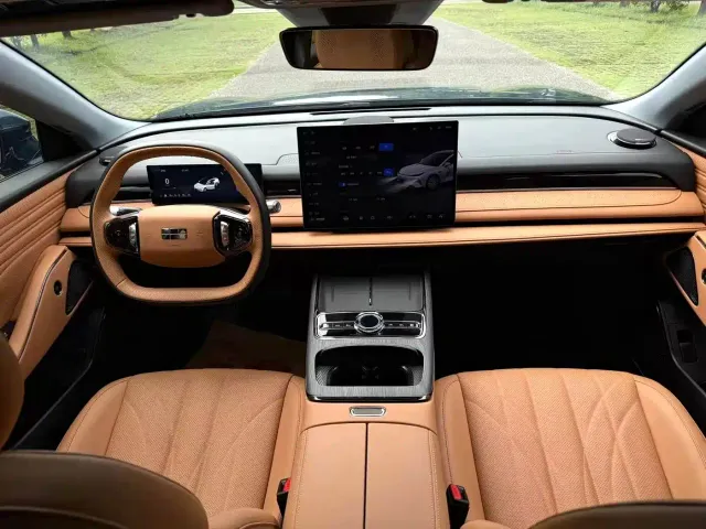 Geely Galaxy Xingyao 8 — Фото автомобиля 4
