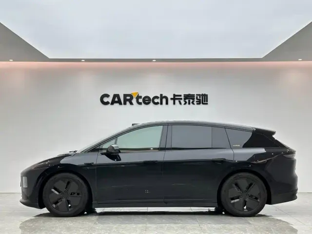 Li Auto i6 — Фото автомобиля 2