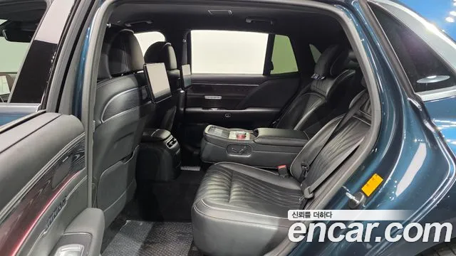 Genesis G90 Бензин 3.5 турбо AWD — Фото автомобиля 12