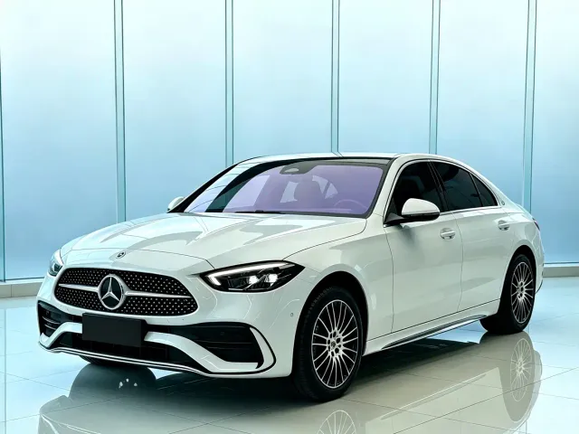 Mercedes-Benz C-Class — Фото автомобиля 3