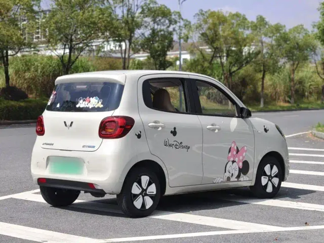 Wuling Hongguang Mini EV — Фото автомобиля 9