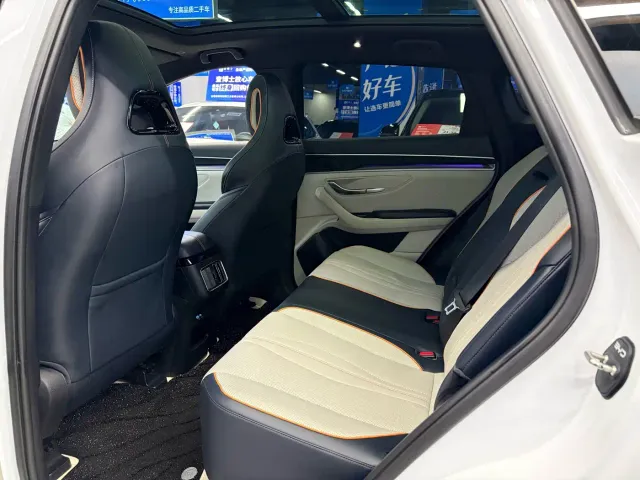 BYD Song PLUS — Фото автомобиля 6
