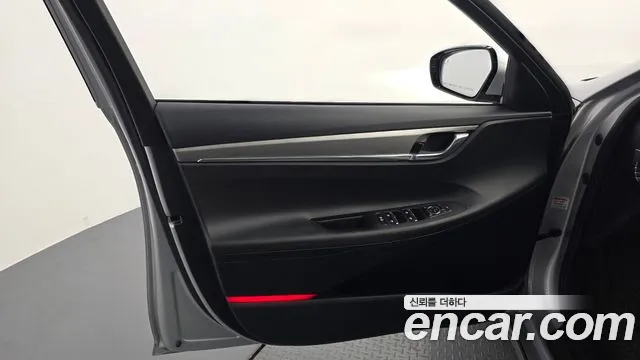 Hyundai Grandeur Новый Grandeur IG 3.0 LPi (Такси) — Фото автомобиля 24