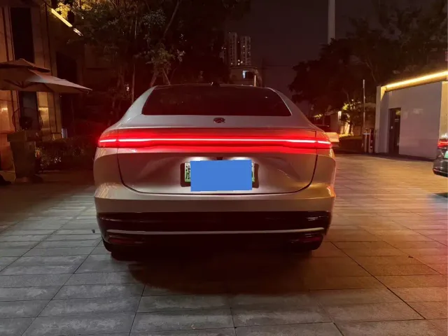 Nio EC6 — Фото автомобиля 8
