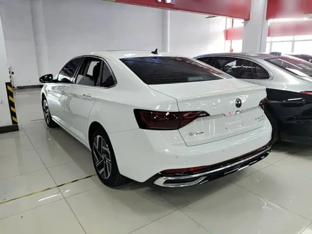 Volkswagen Sagitar — Фото автомобиля 4