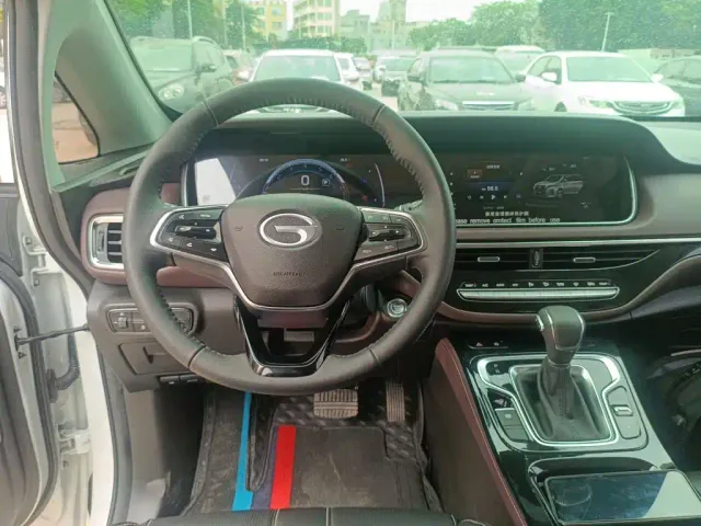 GAC Trumpchi M6 — Фото автомобиля 9