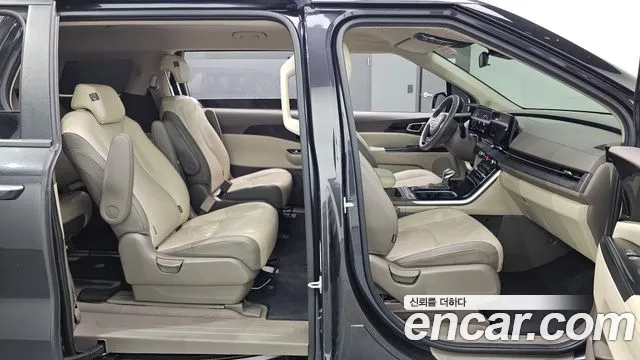 Kia Carnival 4th Gen — Фото автомобиля 11