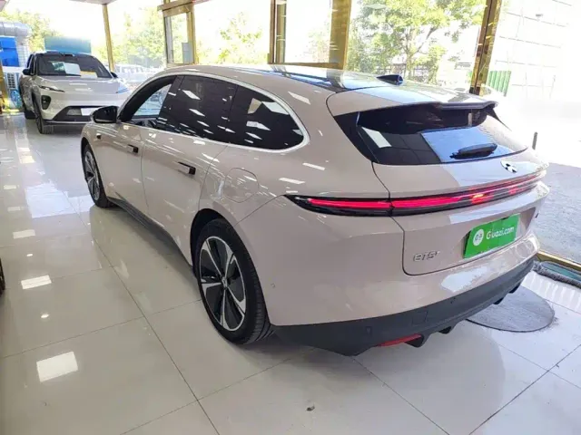 Nio ET5 Touring — Фото автомобиля 4