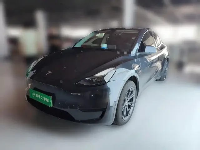 Фотография автомобиля — Tesla Model Y
