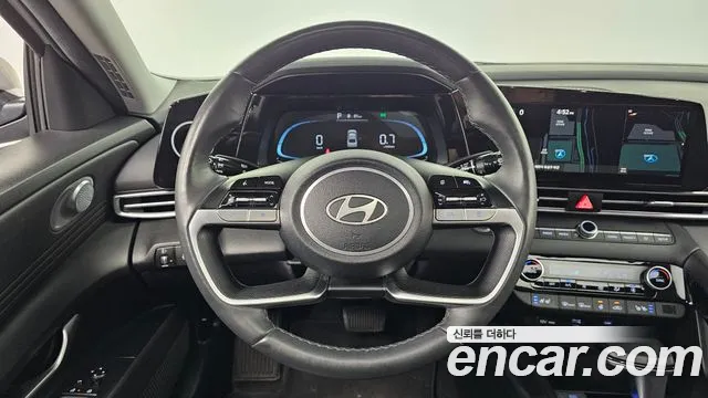 Hyundai AVANTE Новый Avante (CN7) 1.6 LPi (Для проката) — Фото автомобиля 13