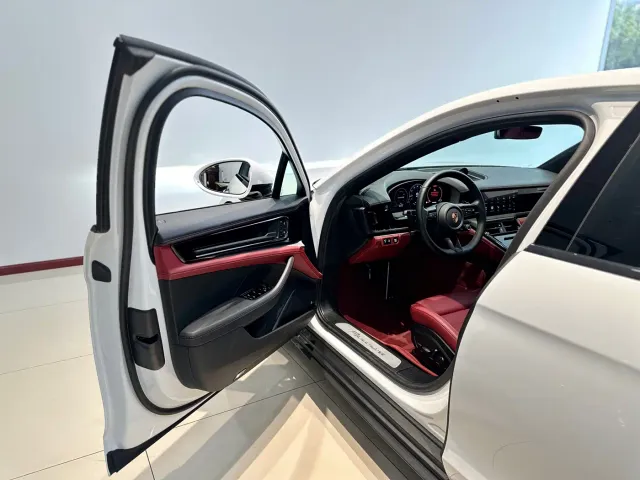 Porsche Panamera 2024 Panamera 2.9T — Фото автомобиля 13