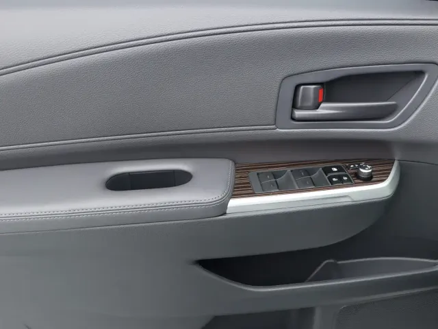 Toyota Granvia — Фото автомобиля 11