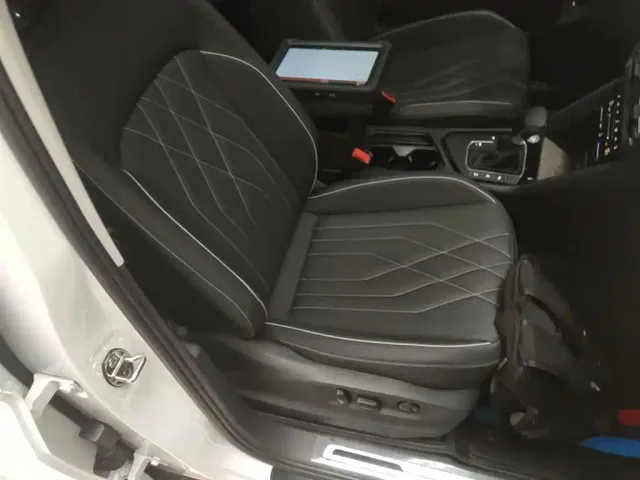 Volkswagen Tiguan L — Фото автомобиля 24