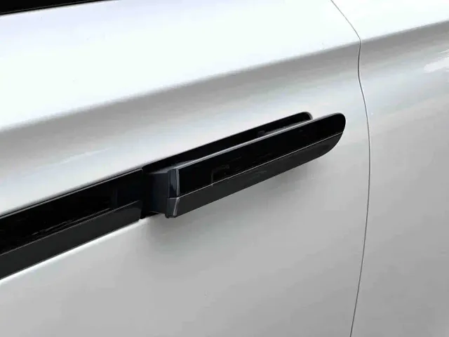 Lincoln Z — Фото автомобиля 4