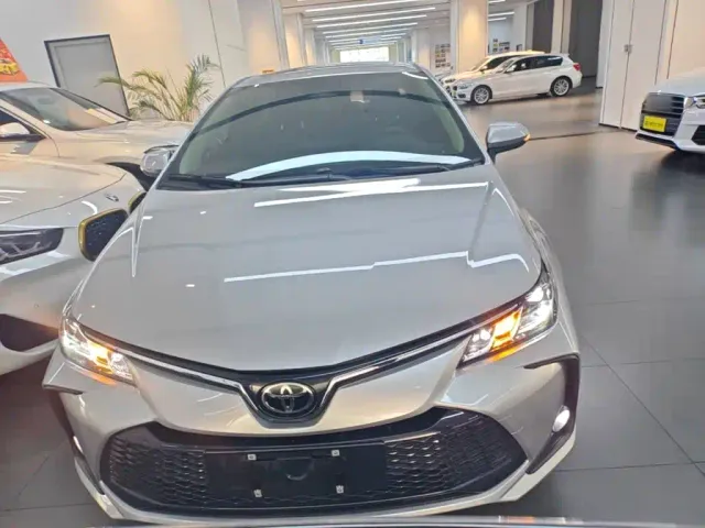Toyota Corolla — Фото автомобиля 2