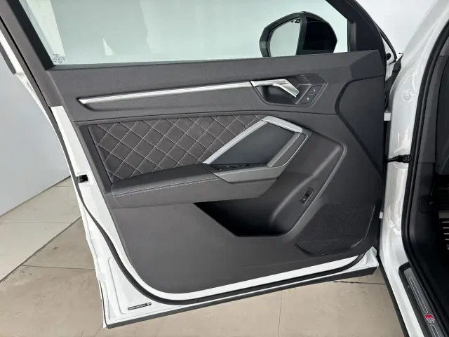 Audi Q3 Sportback — Фото автомобиля 10
