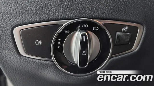 Mercedes-Benz E-Class — Фото автомобиля 20