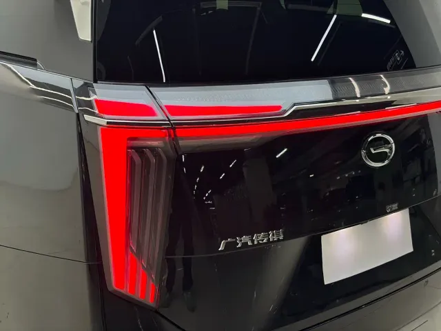 GAC Trumpchi M8 — Фото автомобиля 16