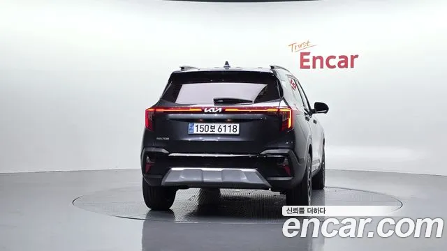 Kia Seltos — Фото автомобиля 4