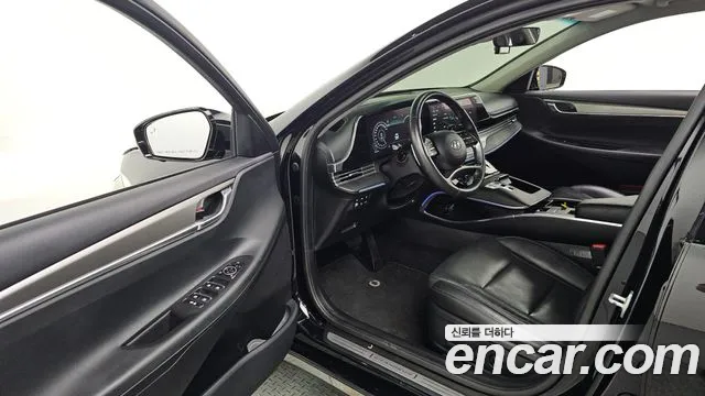 Hyundai Grandeur New — Фото автомобиля 10