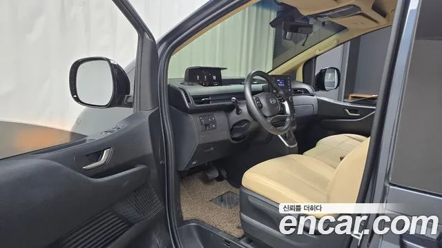 Hyundai Staria Staria L3.5 Tourer 9 мест — Фото автомобиля 10
