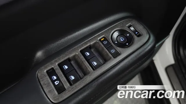 Hyundai Santa Fe — Фото автомобиля 29