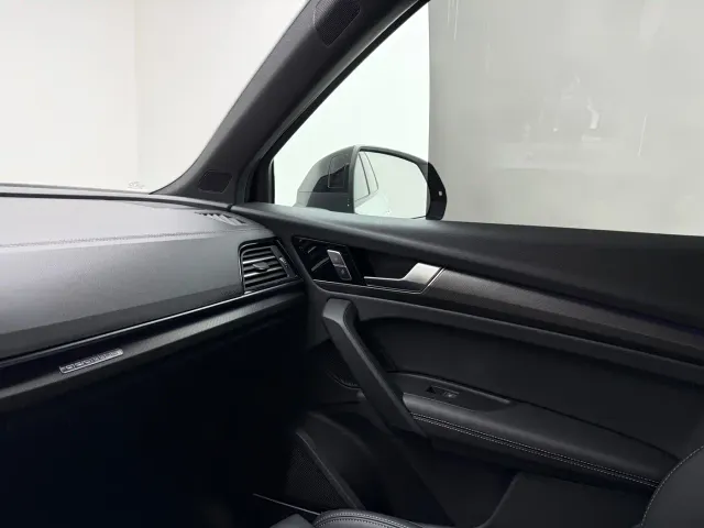 Audi Q5L — Фото автомобиля 13