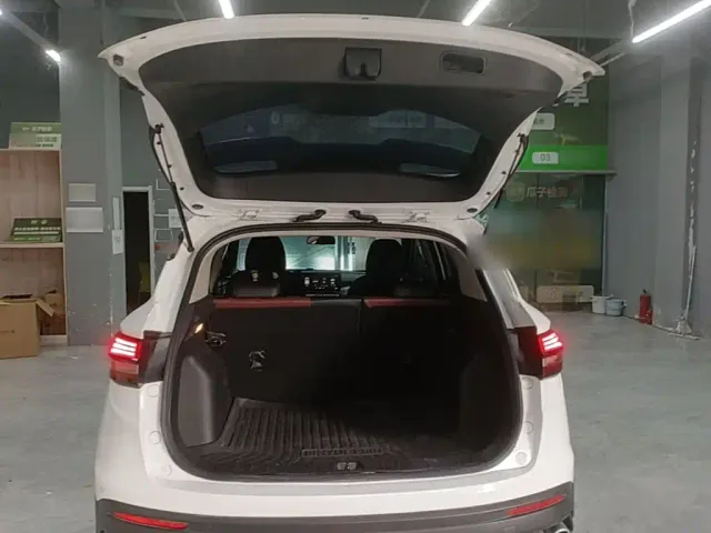 Geely Binyue — Фото автомобиля 18