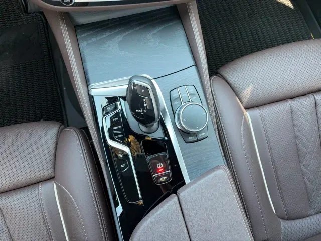 BMW 5 Series — Фото автомобиля 6