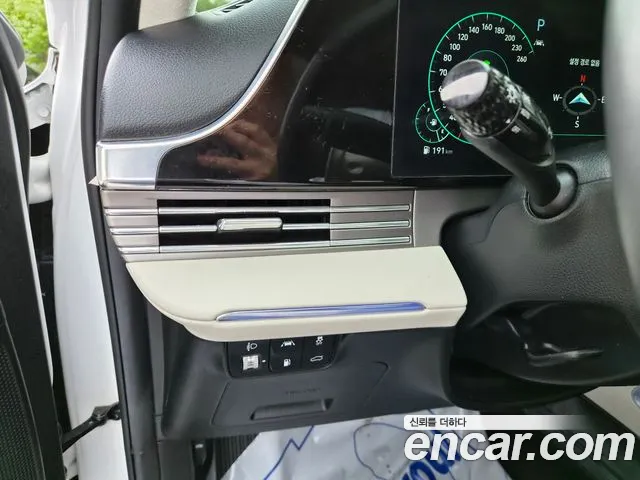 Hyundai Grandeur (New) Hybrid — Фото автомобиля 14